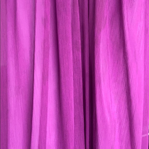 Formal dress. - Picture 2 of 3